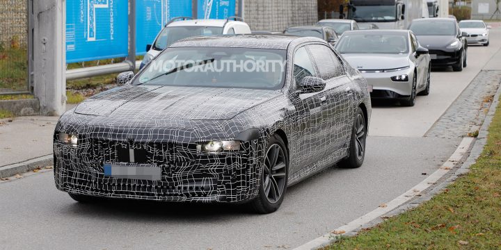 Next-gen 7-Series’ electric version spotted